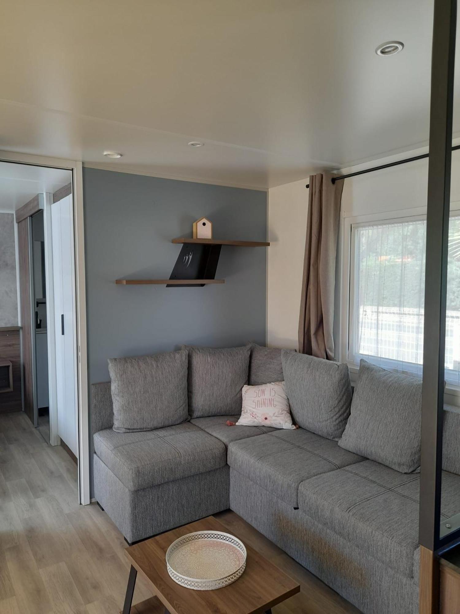 Camping La Carabasse 비아스 외부 사진